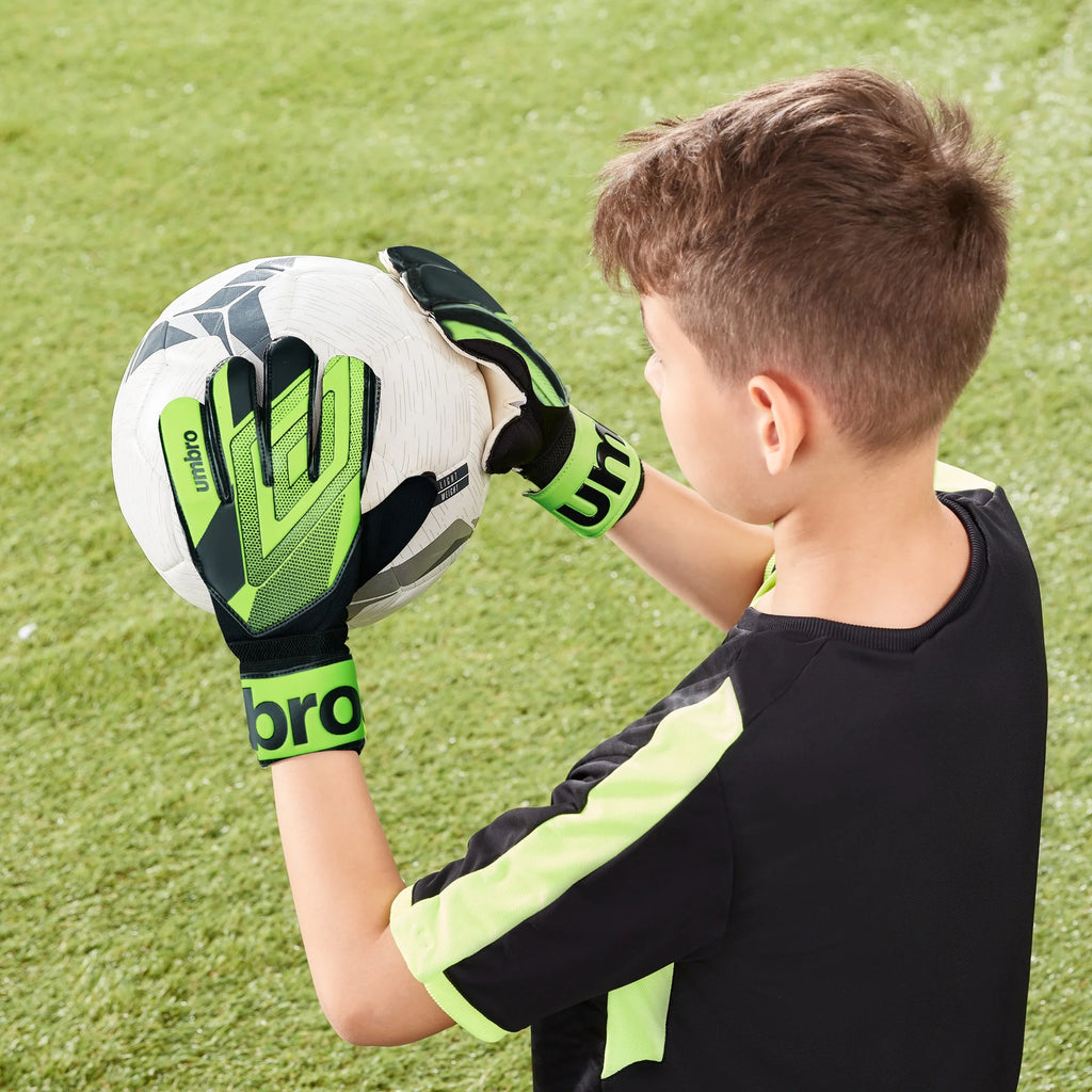 Junior Soccer Goalie Gloves, Green, 1 Pair, for Soccer Training, Medium Size, for Junior